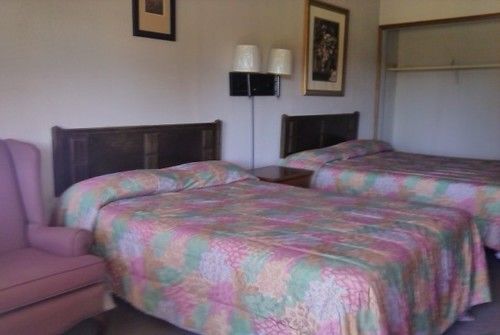 Ken Bar Lodge Gilbertsville 外观 照片